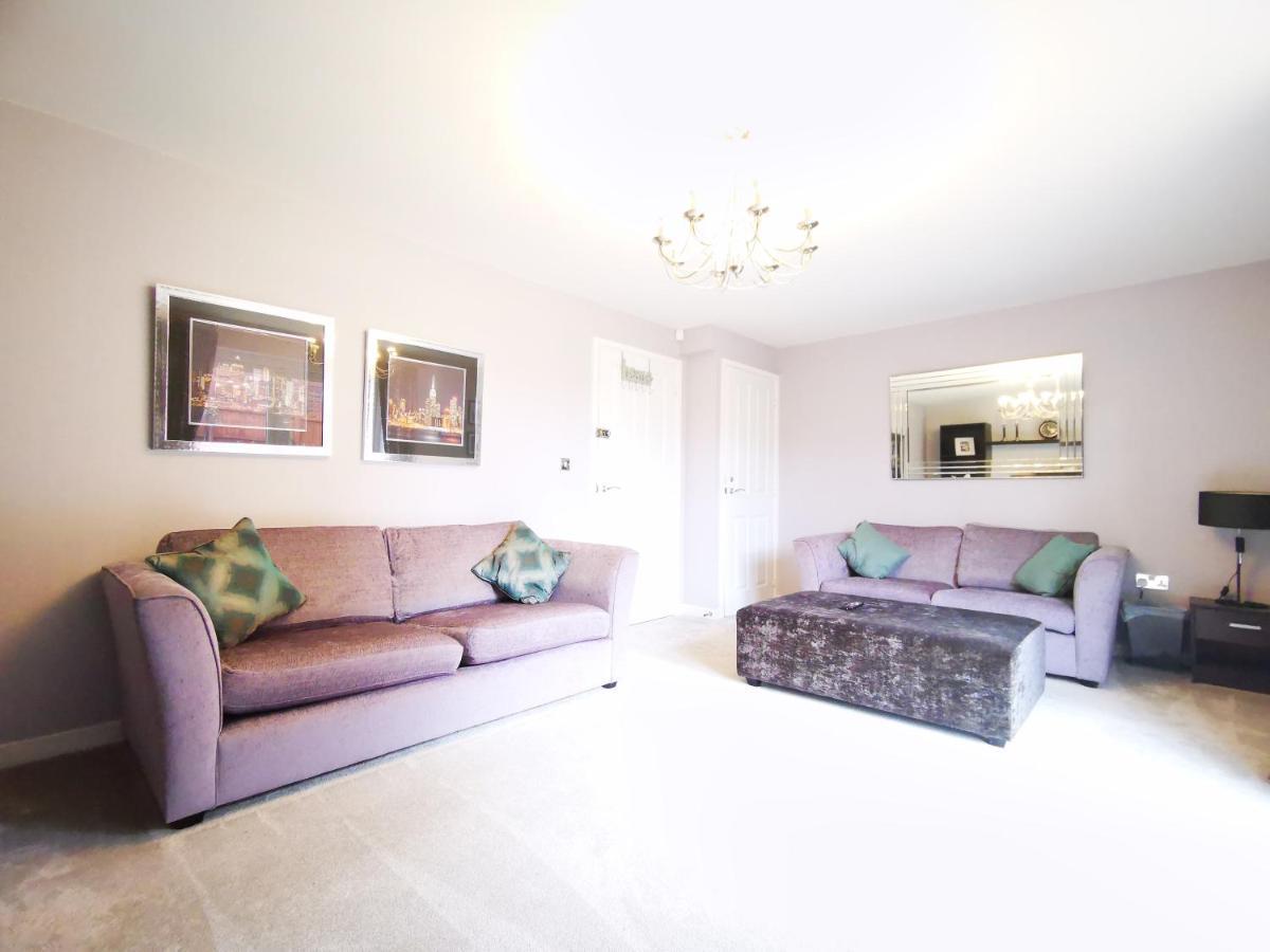 The Lawnswood - Central Manchester Holiday Home With Free Parking Zewnętrze zdjęcie